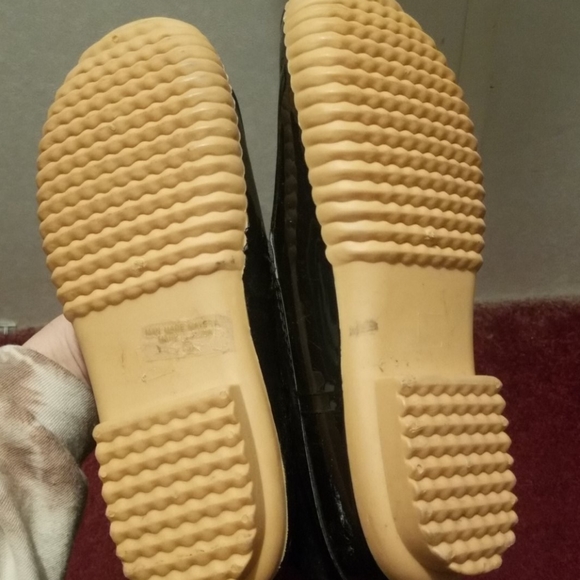 Black Duck Boots - Picture 2 of 8